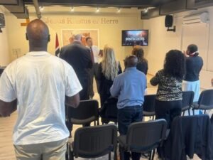 Universal-inaugura-primeira-igreja-na-Noruega-2-768x577-1